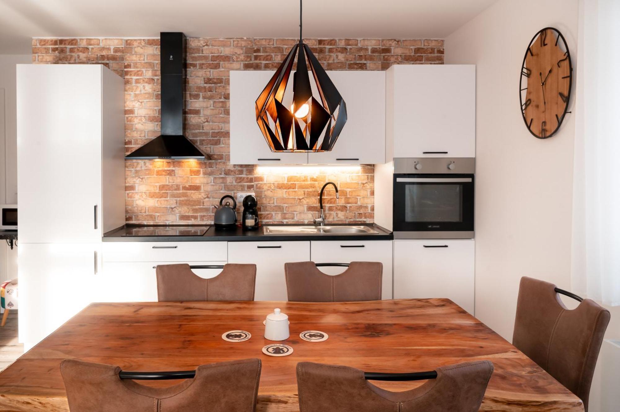 Apartman U Mamuta Dolni Morava Ngoại thất bức ảnh